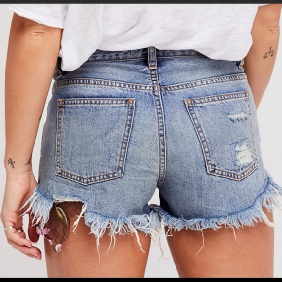 We the Free | Button-Fly Lace Trim Denim Shorts - Picture 7 of 7